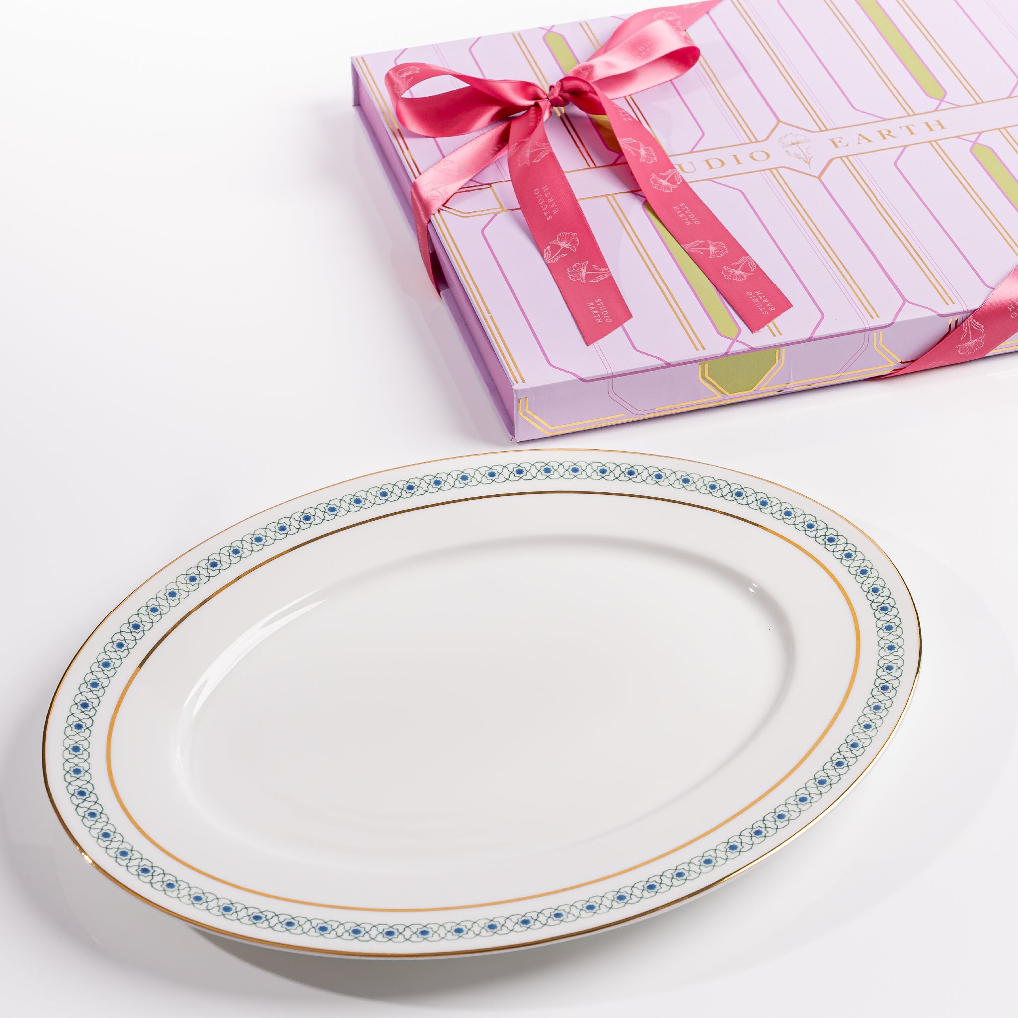 Nilofer Grande Oval Platter (Set of 1)