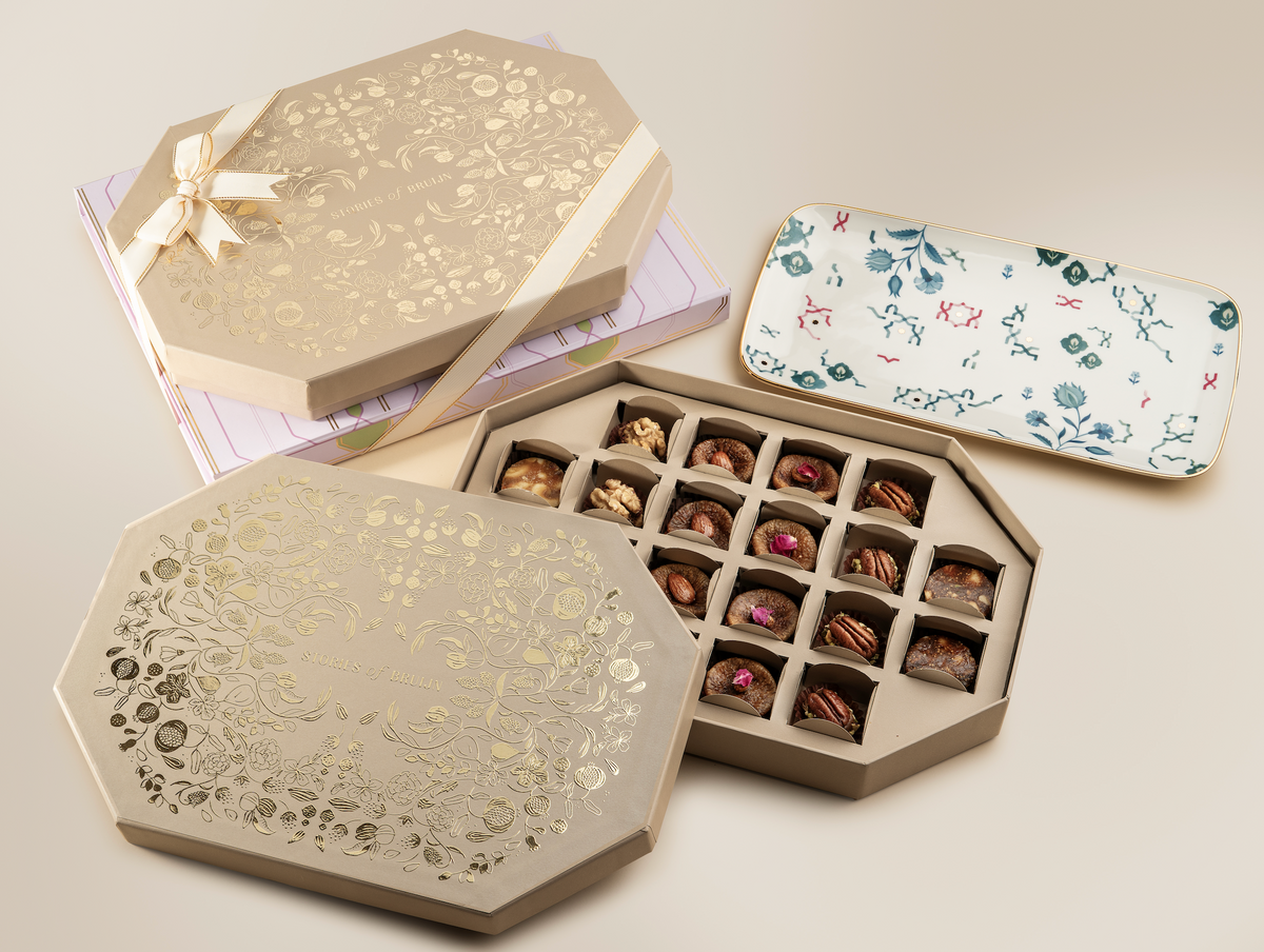 The Nilofer Rectangular Platter x Bruijn Assorted Ruby Box