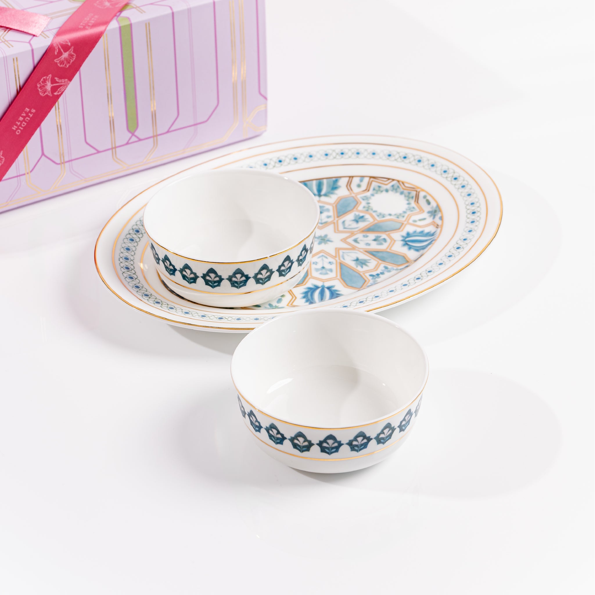 The Nilofer Dip & Serve Set