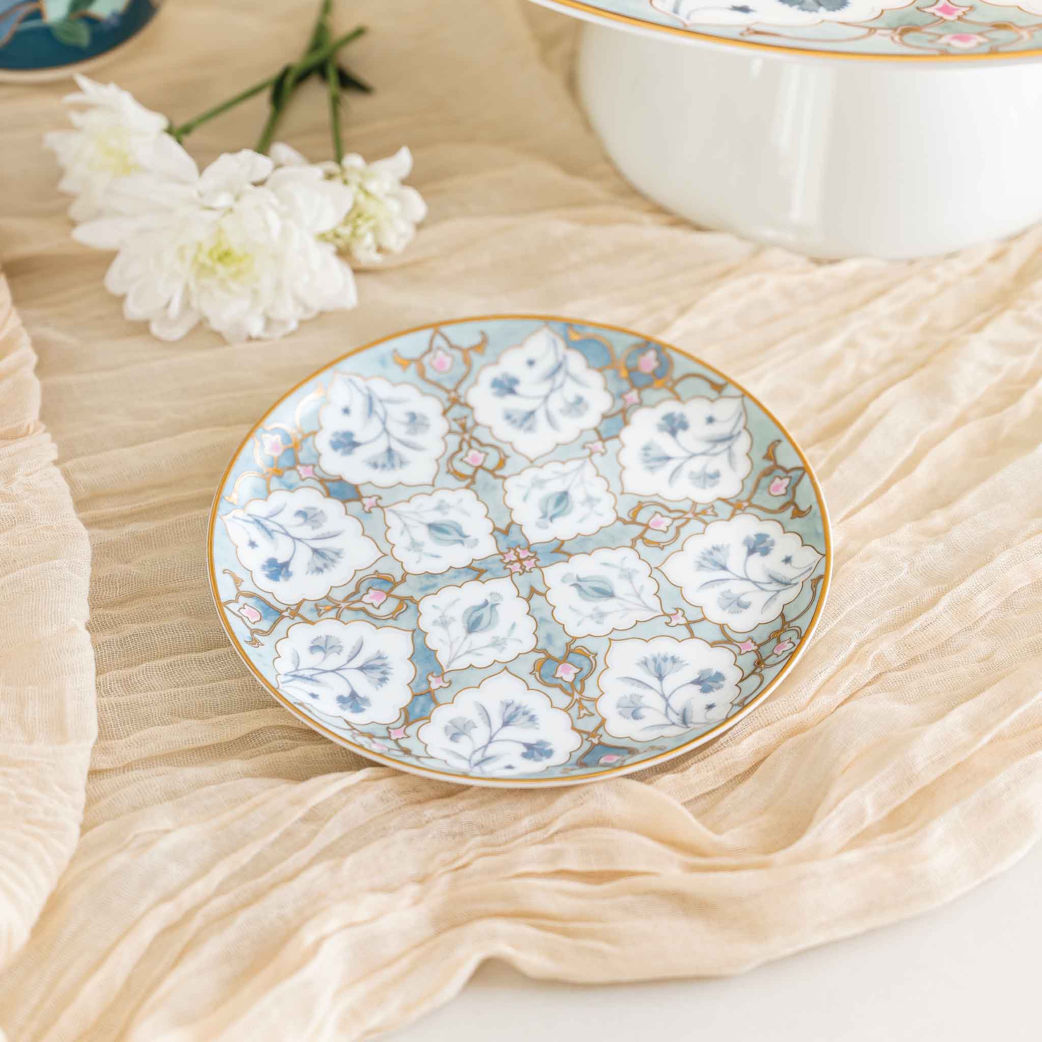 Nilofer Cake Plates (Set of 4)