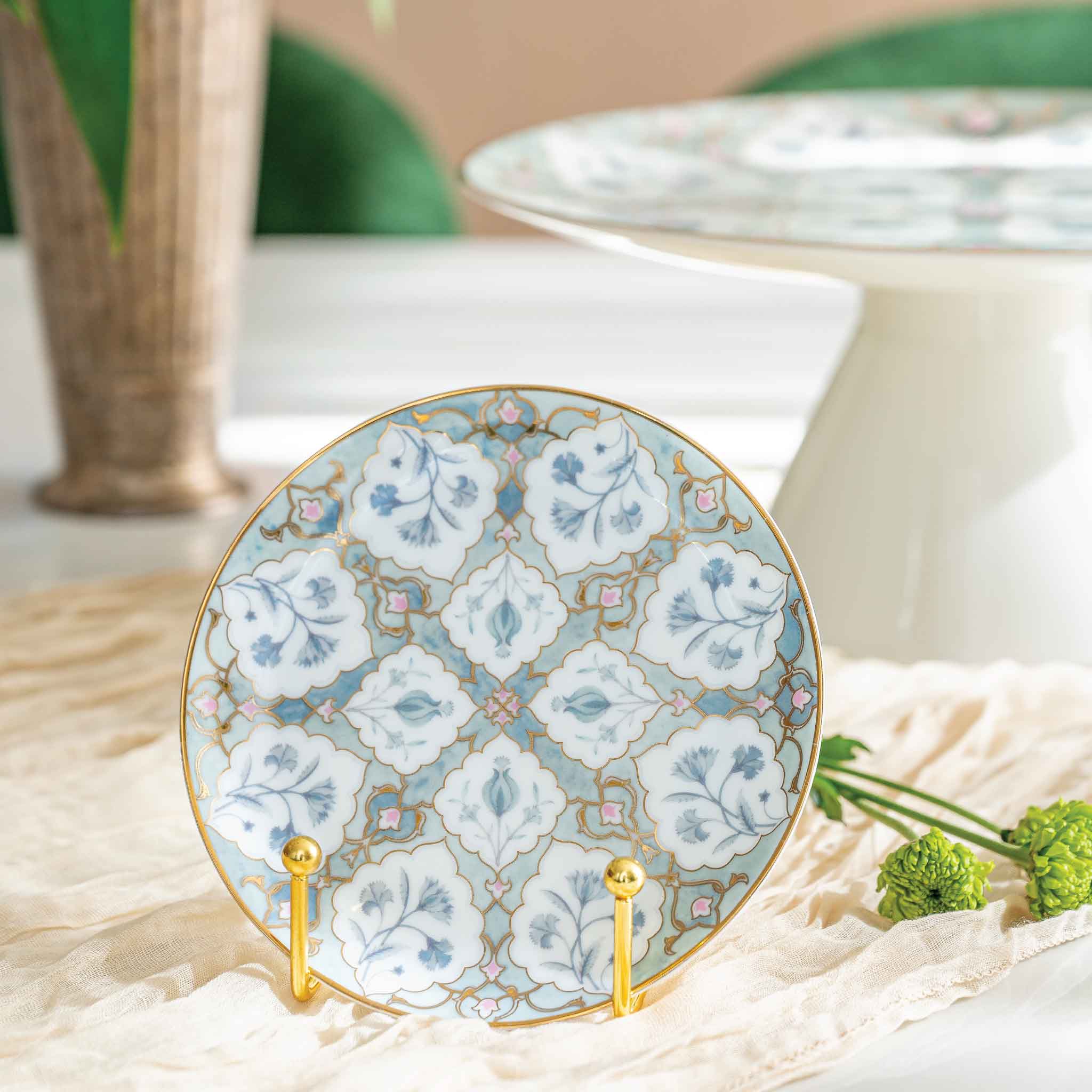 Nilofer Cake Plates (Set of 4)