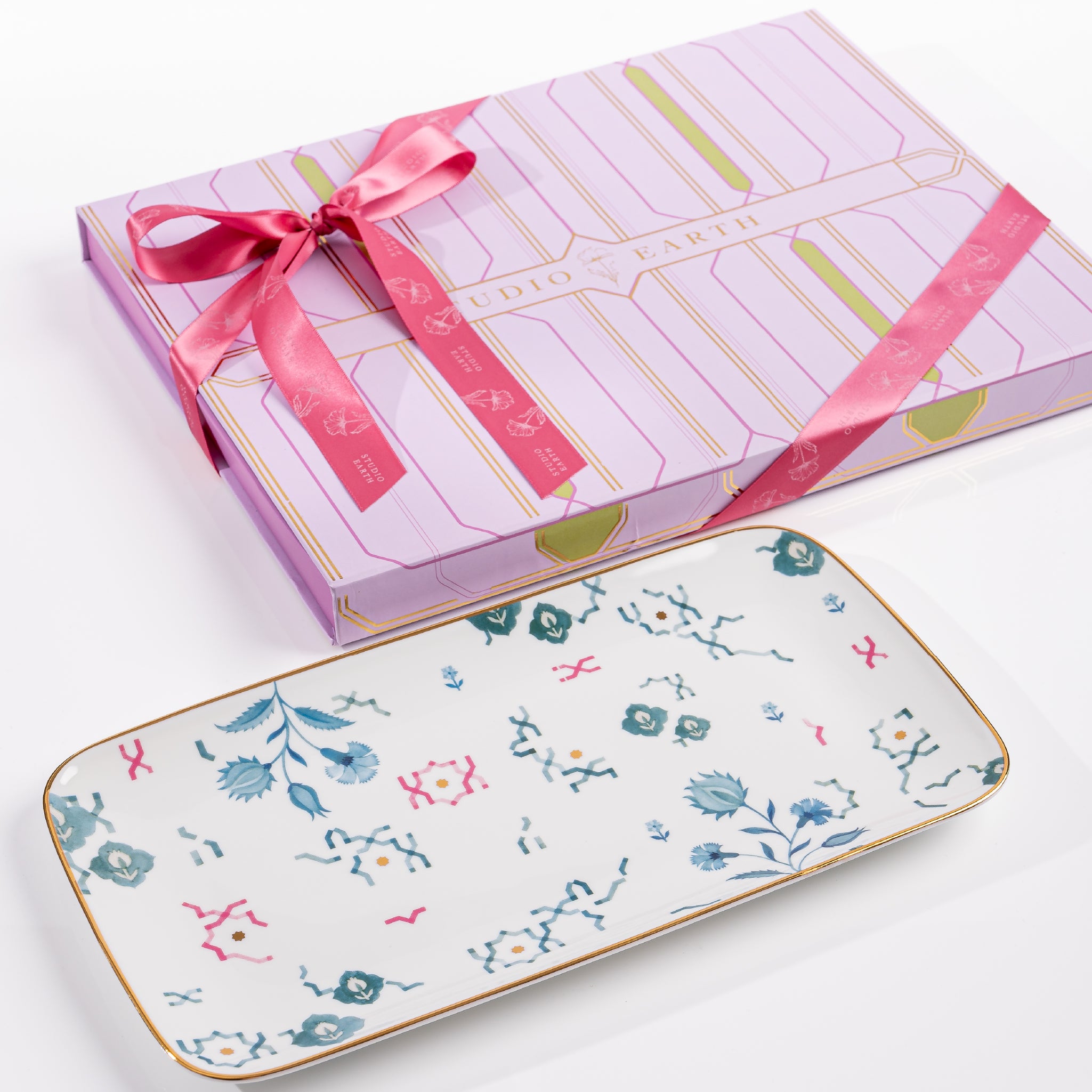 Nilofer Rectangular Platter (Set of 1)