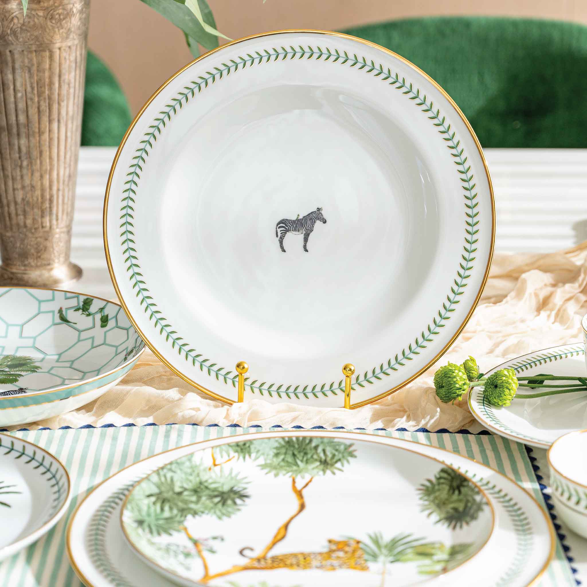 Nyara Dinner Plates (Set of 4)