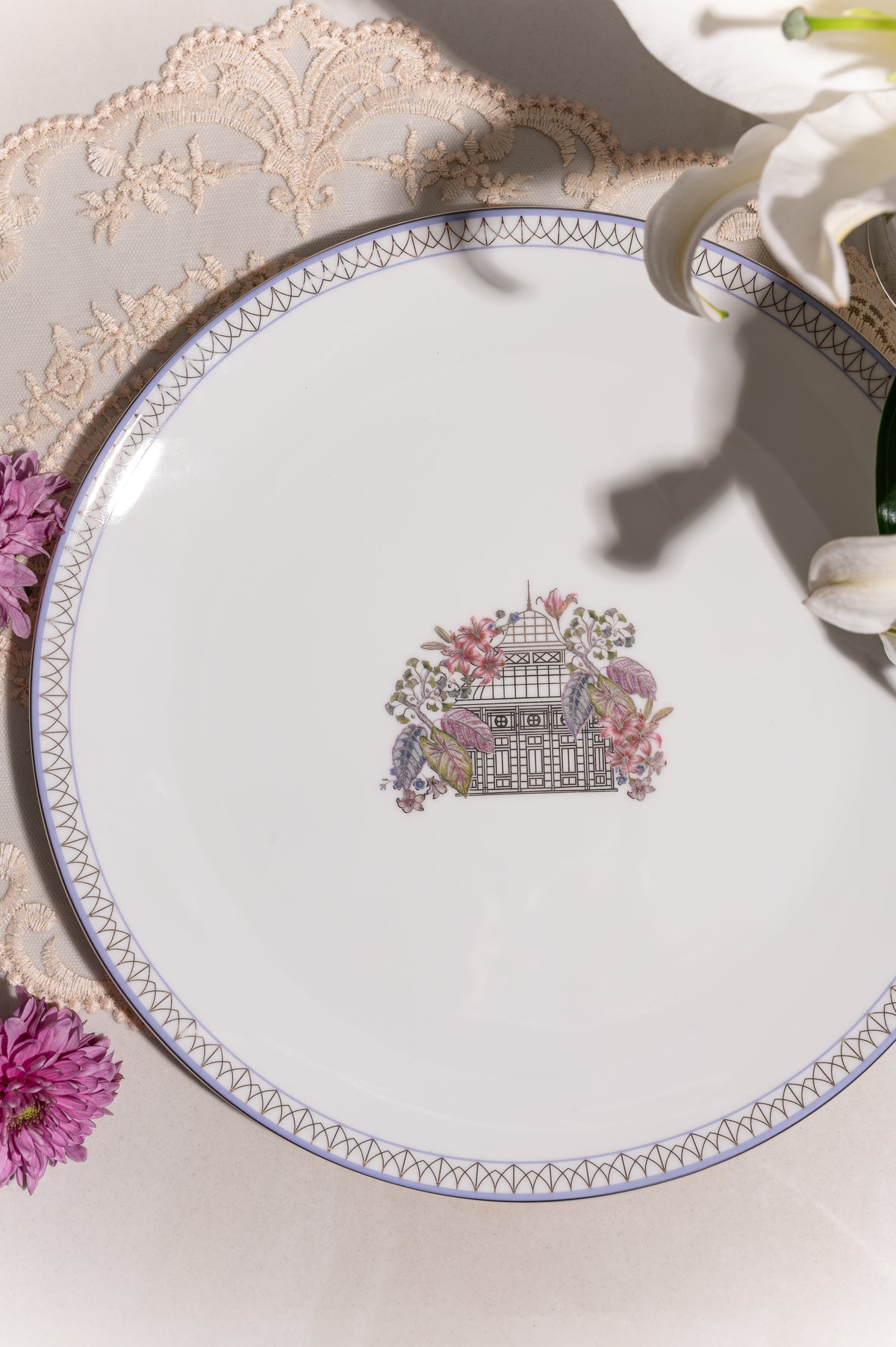 Shirovana Dinner Plates (Set of 4)